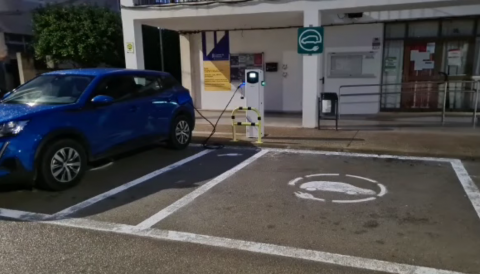 Nou punt de recàrrega elèctrica